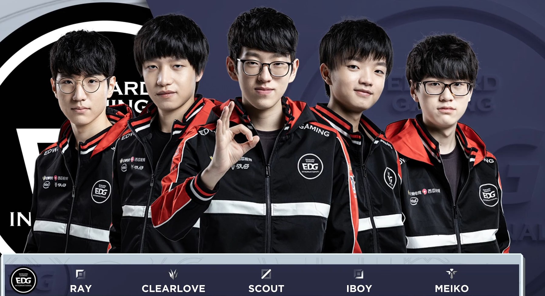 而且在攻守 而且在攻守