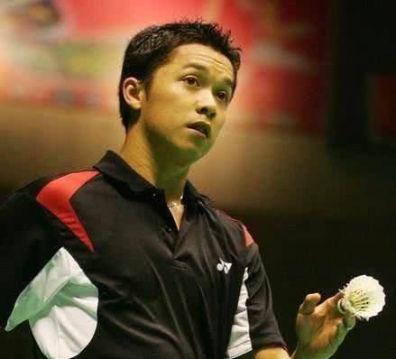 乒乓球的普 乒乓球的普